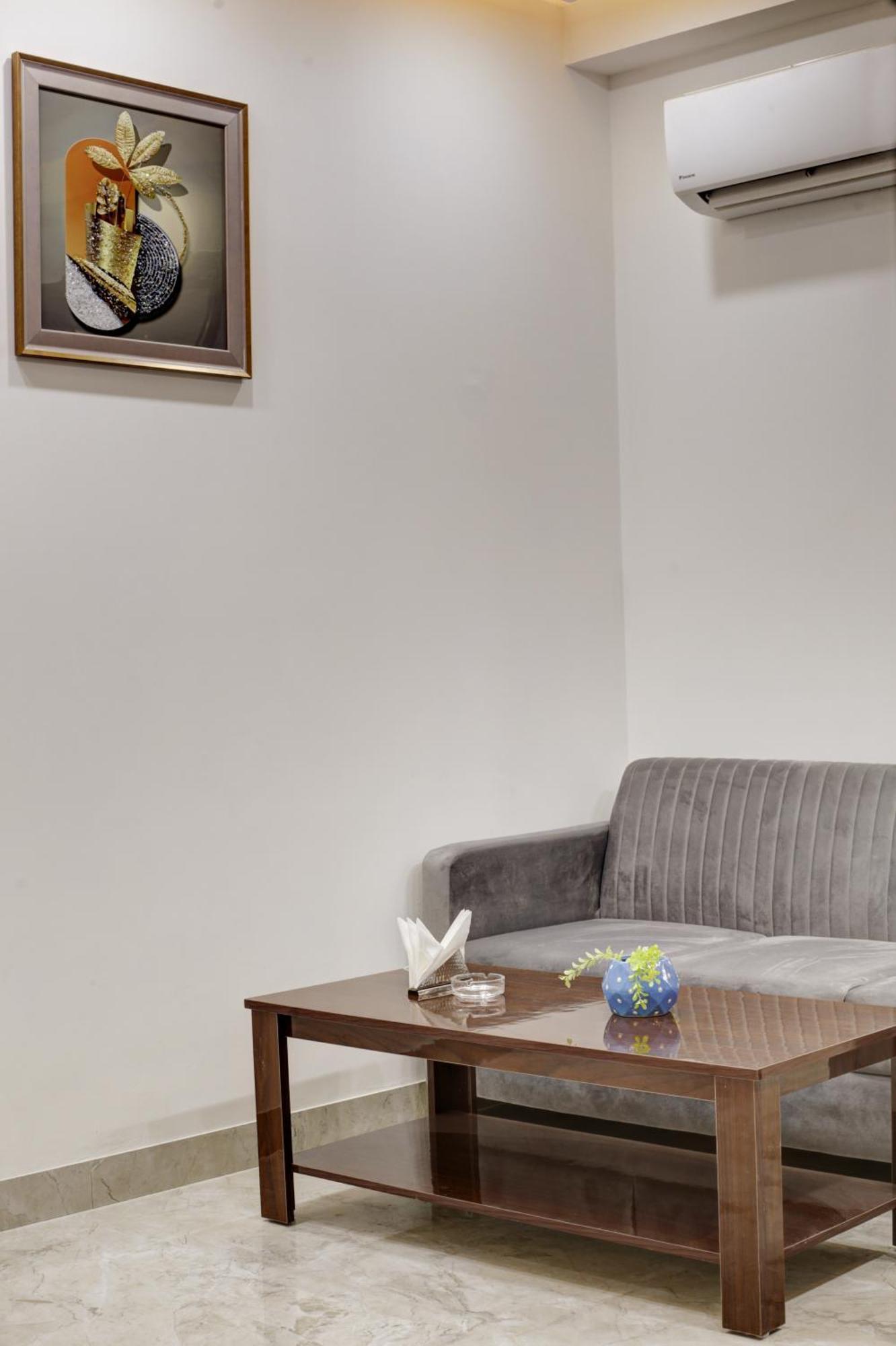 גורגאון Limewood Stay - Millennium Huda City Center מראה חיצוני תמונה